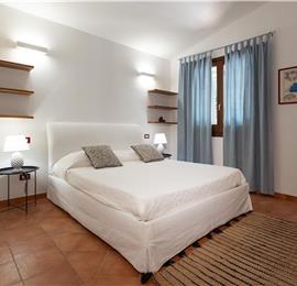 3 bedroom villa with pool and tennis court in Sicily, sleeps 6-8